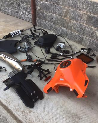 RICAMBI ktm 890