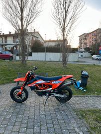 Ktm 690 smcr 2024 depotenziato