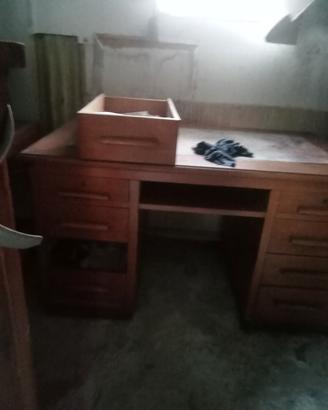 scrivania in rovere anni '50
