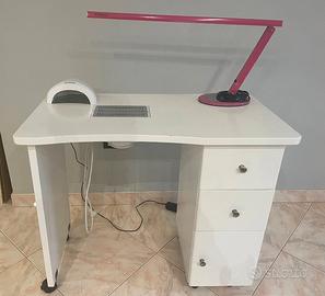 Tavolo per manicure
