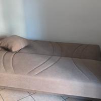 divano apribile nuovo mai usato
