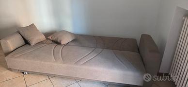 divano apribile nuovo mai usato