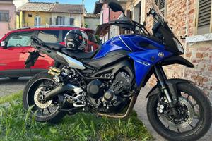 Yamaha tracer 900