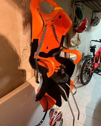 Bellelli Tiger è un seggiolino posteriore per Bici