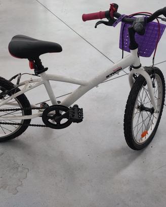 Bicicletta Btwin 20” bianca con cestino