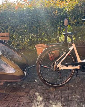 Bici cube con rimorchio