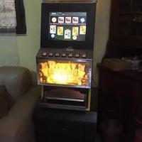 SLOT MACHINE