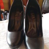 Décolleté pelle con plateau 