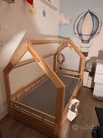 LETTINO MONTESSORIANO IN LEGNO + MATERASSO