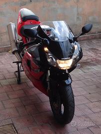 Honda CBR954