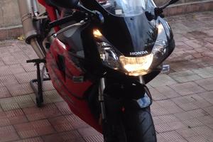 Honda CBR954