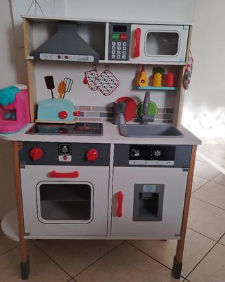 cucina e accessori inclusi