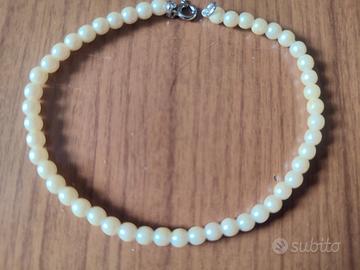 Bracciale in perle con chiusura in argento 