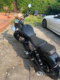 Moto Guzzi V9 - 2024