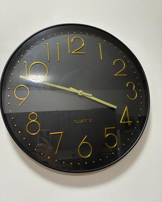 Orologio da parete nero con dettagli dorati Ø 50cm