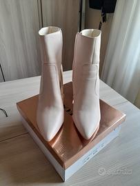stivaletti colore nude, numero 41