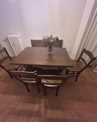 Tavolo rustico in legno, 4 sedie, 2 panche