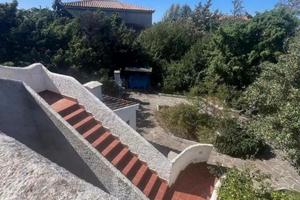 Sorso in villaggio sul mare con grande giardino