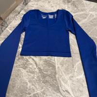 Top a maniche lunghe
