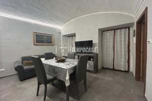 QUADRILOCALE RISTRUTTURATO CON TERRAZZO IN CENTRO