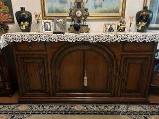 GRANDE CREDENZA IN LEGNO MASSELLO STILE CLASSICO