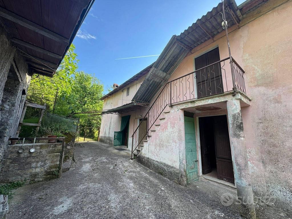 Rustico / Casale di 148 m² con 5 locali a Rieti - Vista 3