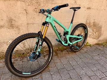 Propain tyee L 29 Carbon