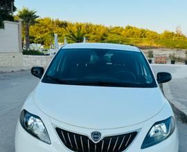 Lancia Y Gold Plus Hybrid