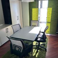 Tavolo e mobili accessori sala riunione