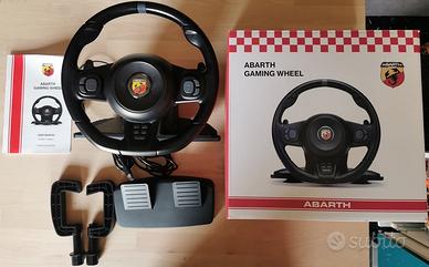 Volante e pedaliera Abarth per videogiochi