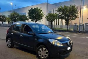 Dacia Sandero 2008