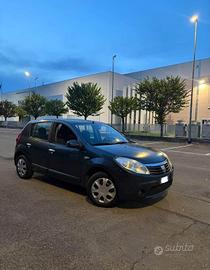 Dacia Sandero 2008