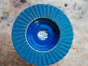 Dischi Lamellari Abrasivi 