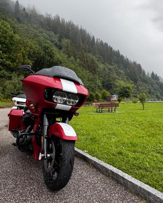 HD ROAD GLIDE "BORN IN THE USA" - 114