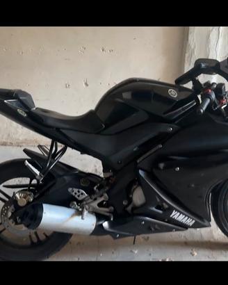 Yamaha r125