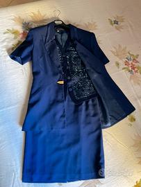 Completo 3 pezzi blu elettrico con gilet ricamato