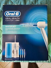 Oral-B WaterJet Oral Health Center