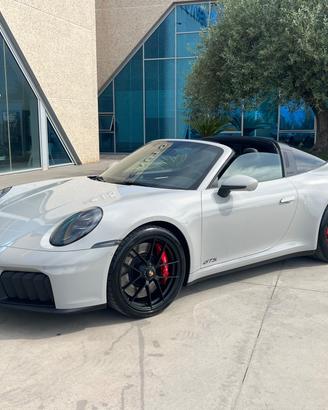 Porsche 911 992 Targa 3.6 4 GTS 541CV auto - possi