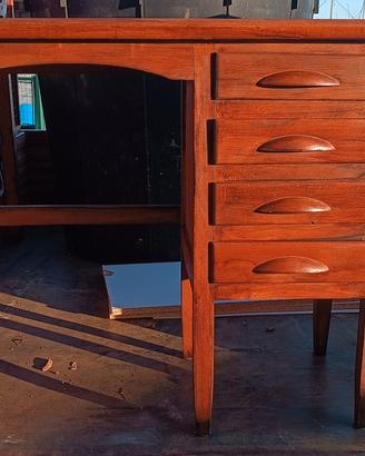 tavolino con 4 cassetti