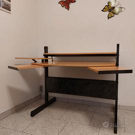 Scrivania - postazione lavoro IKEA