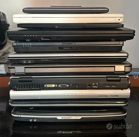 Stock computer portatili da testare