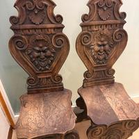 Coppia di sedie gotiche in noce fine '800