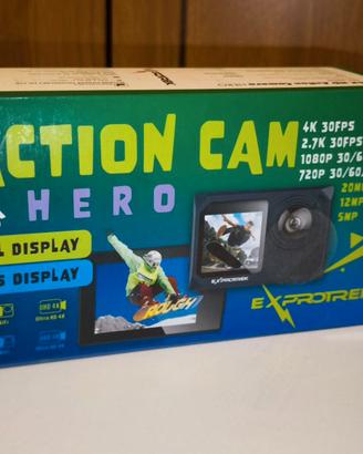 action cam con custodia subacquea e accessori