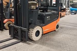 Muletto STILL 25Q ALZATA LIBERA