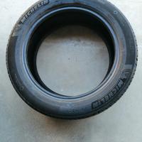 gomme 215/55/18 estive