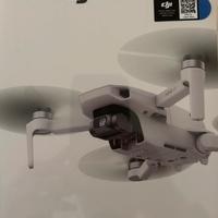 DJi mini 4K nuovo + controller + due batterie