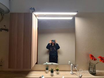 Mobile bagno con specchio e  luce tutto ikea
