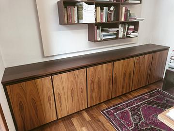 Mobile contenitore da ufficio o salotto