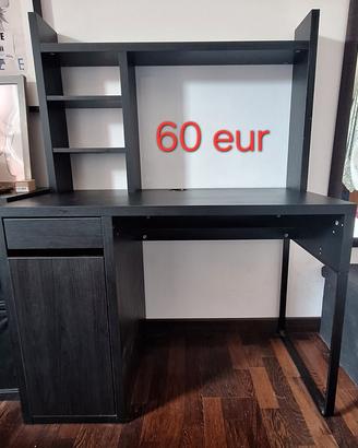 Scrivania IKEA MICKE