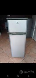 frigorifero Indesit  grigio